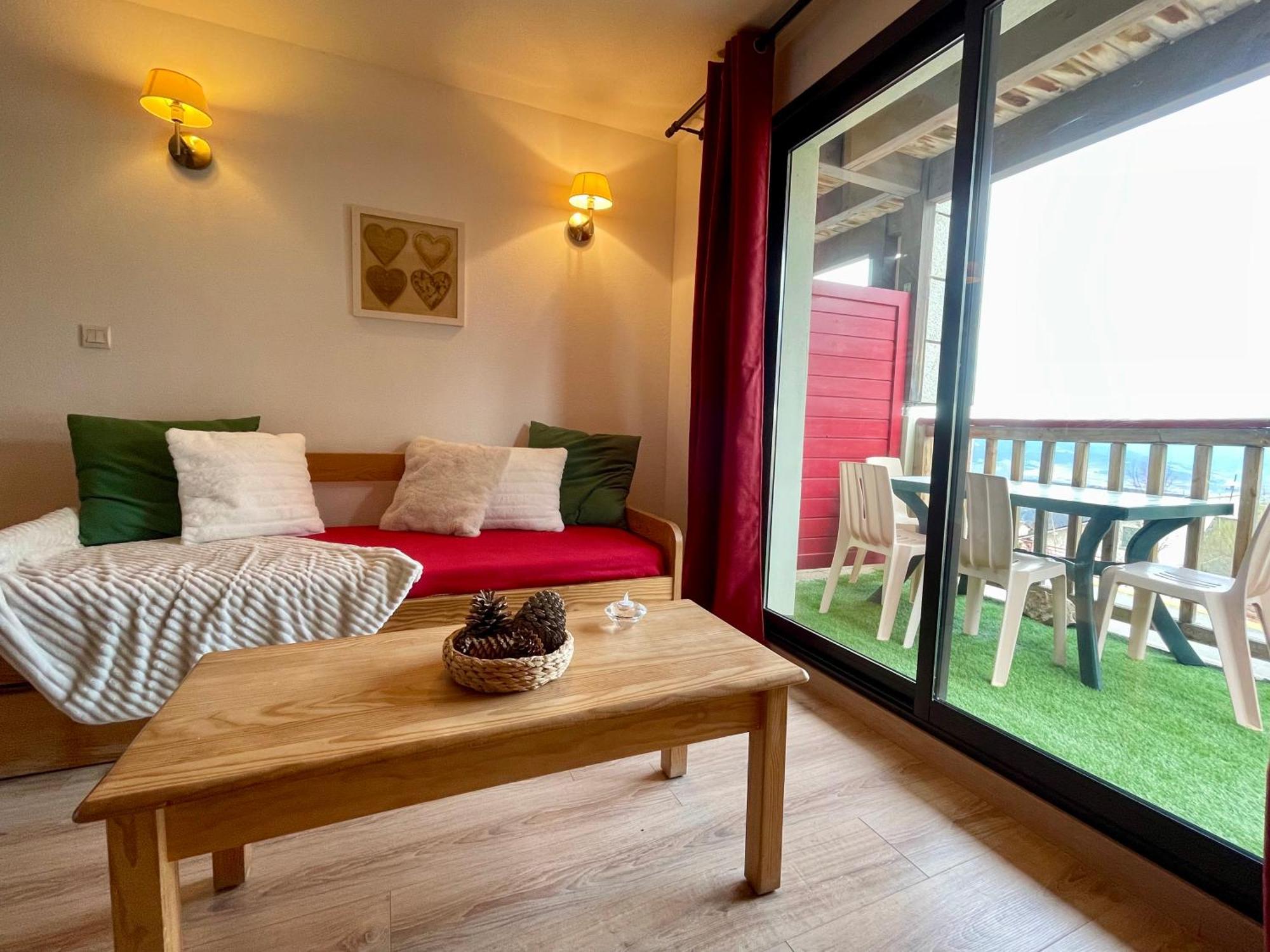 Charmant T3 Avec Vue Montagne Et Parking Privatif Font-Romeu-Odeillo-Via 외부 사진
